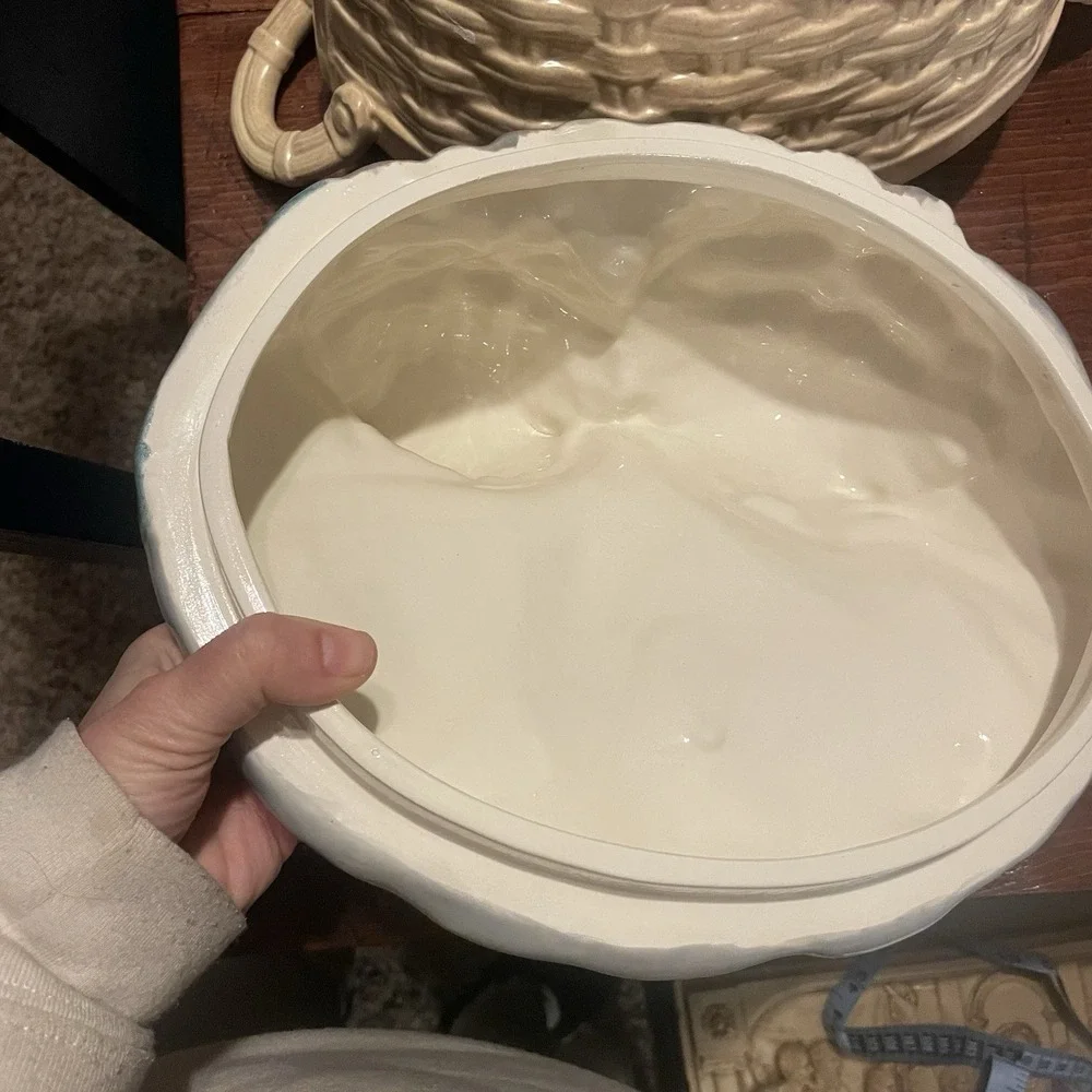 Vintage Ceramic Pottery Weaved Basket 2 Fluffy Cats Cookie Jar 14